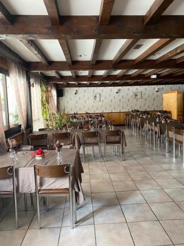Hotel Restaurant De La Poste Saint-Colomban-des-Villards 외부 사진