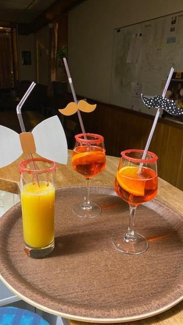 Hotel Restaurant De La Poste Saint-Colomban-des-Villards 외부 사진